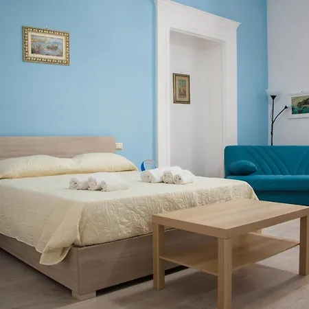 Donna Laura 4* Napoli