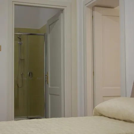 Donna Laura Bed & Breakfast 4*